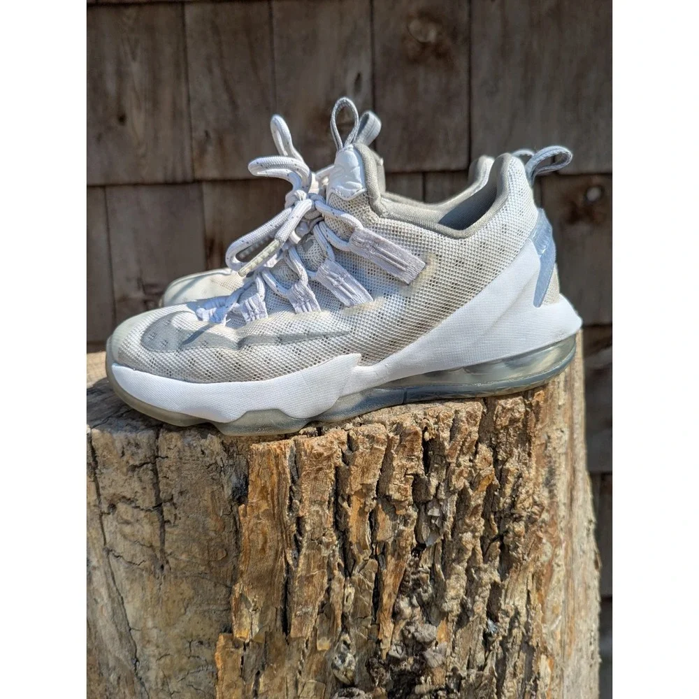 Nike LeBron James XIII Youth Size‎ 4 White